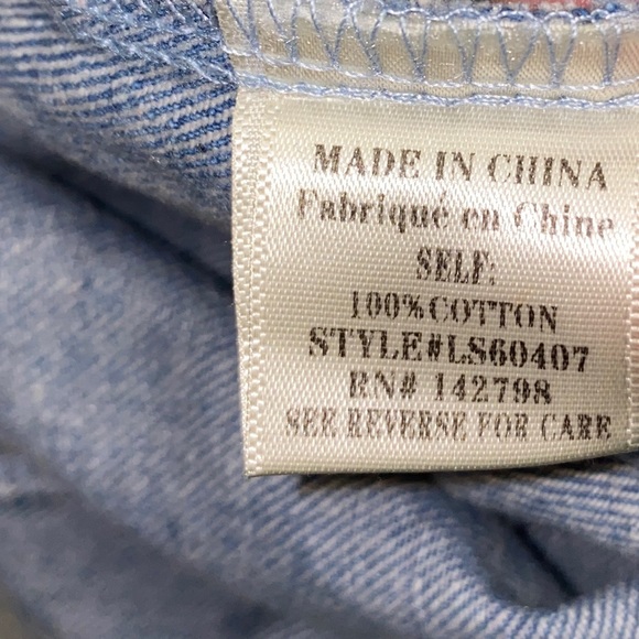 Love riche Size Large Denim Color Button Front Mini Skirt Light Wash - Picture 8 of 8